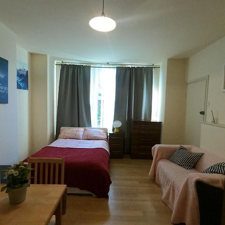 Studio 20 Ash Aparthotel London Bagian luar foto