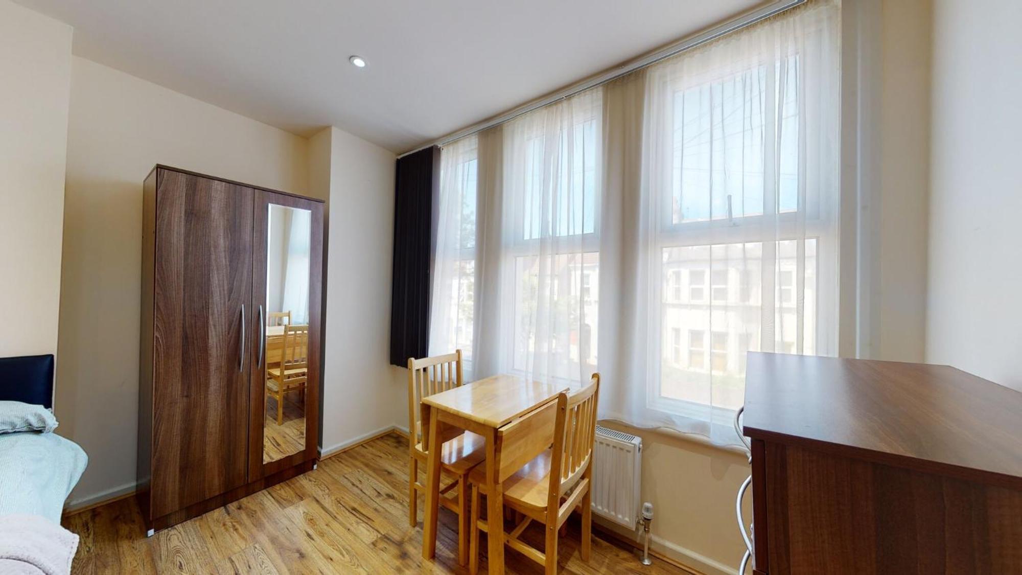 Studio 20 Ash Aparthotel London Bagian luar foto