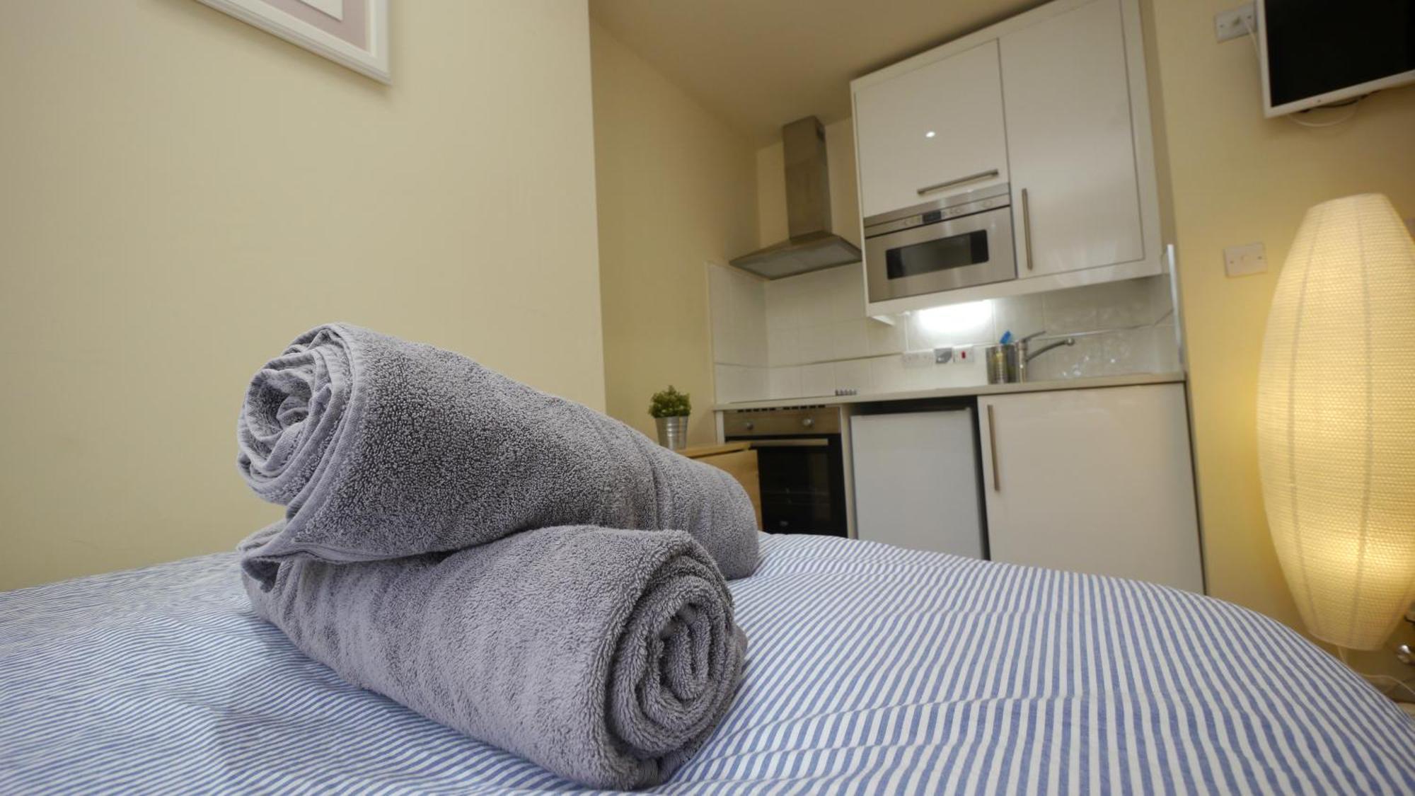 Studio 20 Ash Aparthotel London Bagian luar foto